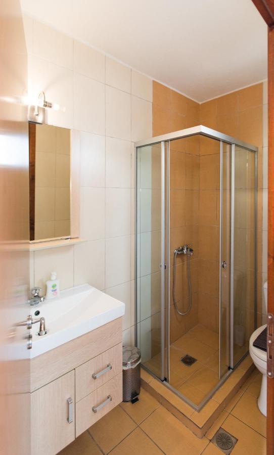 העיירה רתימנו Asikiko Suites מראה חיצוני תמונה