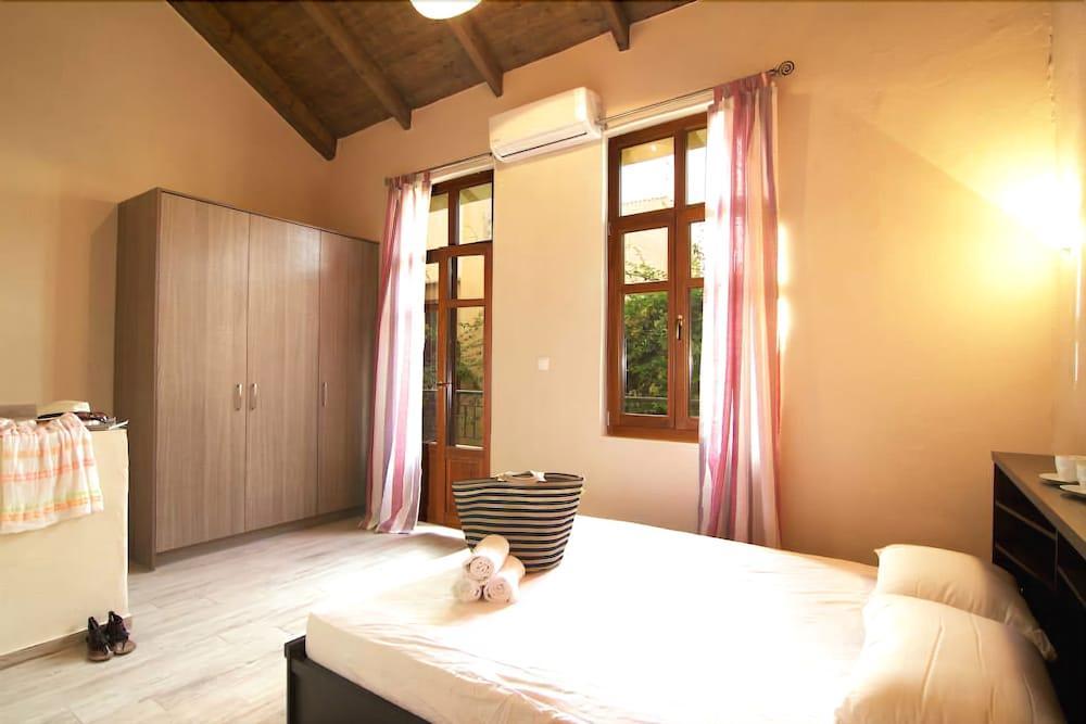 העיירה רתימנו Asikiko Suites מראה חיצוני תמונה
