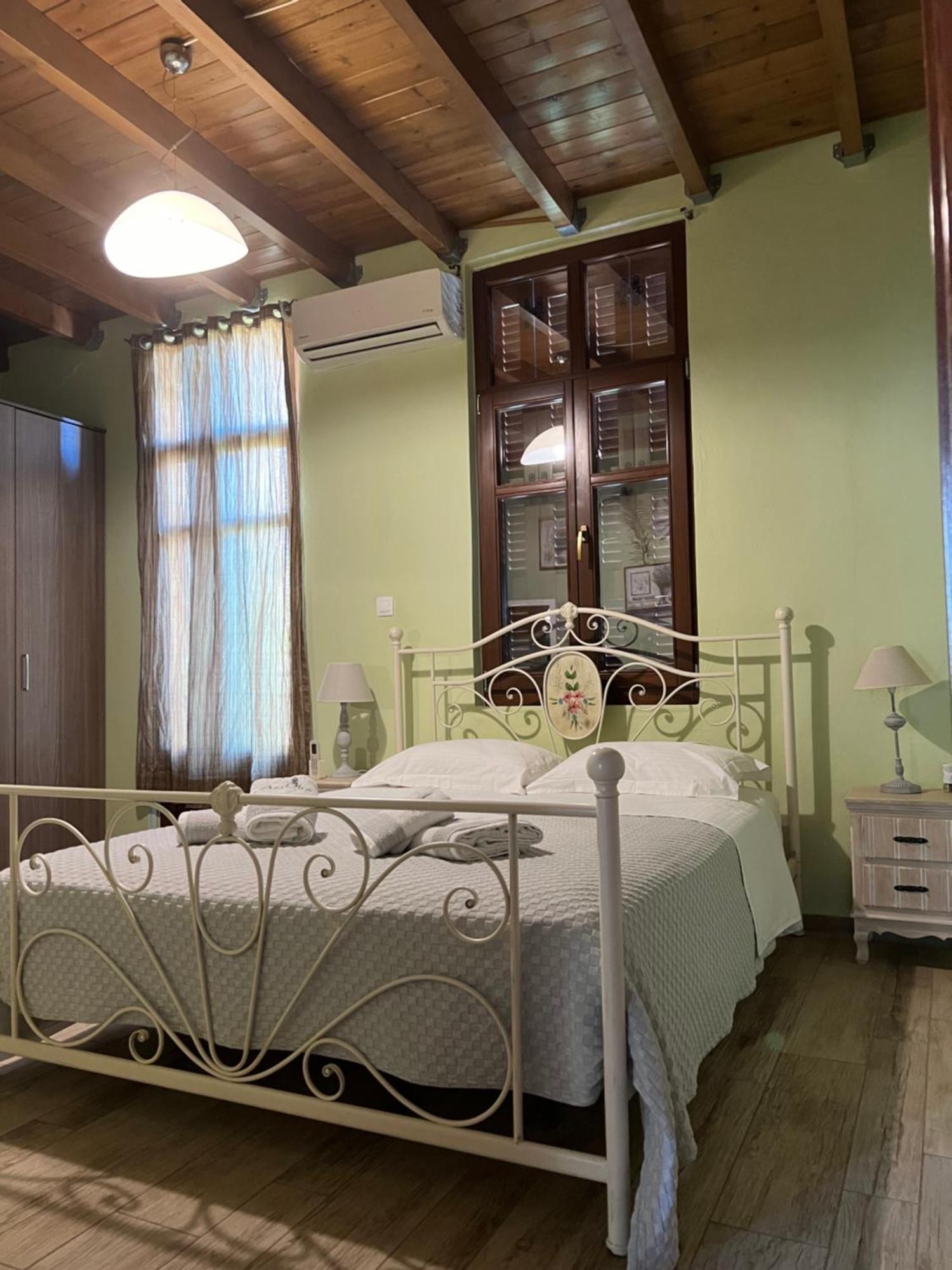 העיירה רתימנו Asikiko Suites מראה חיצוני תמונה