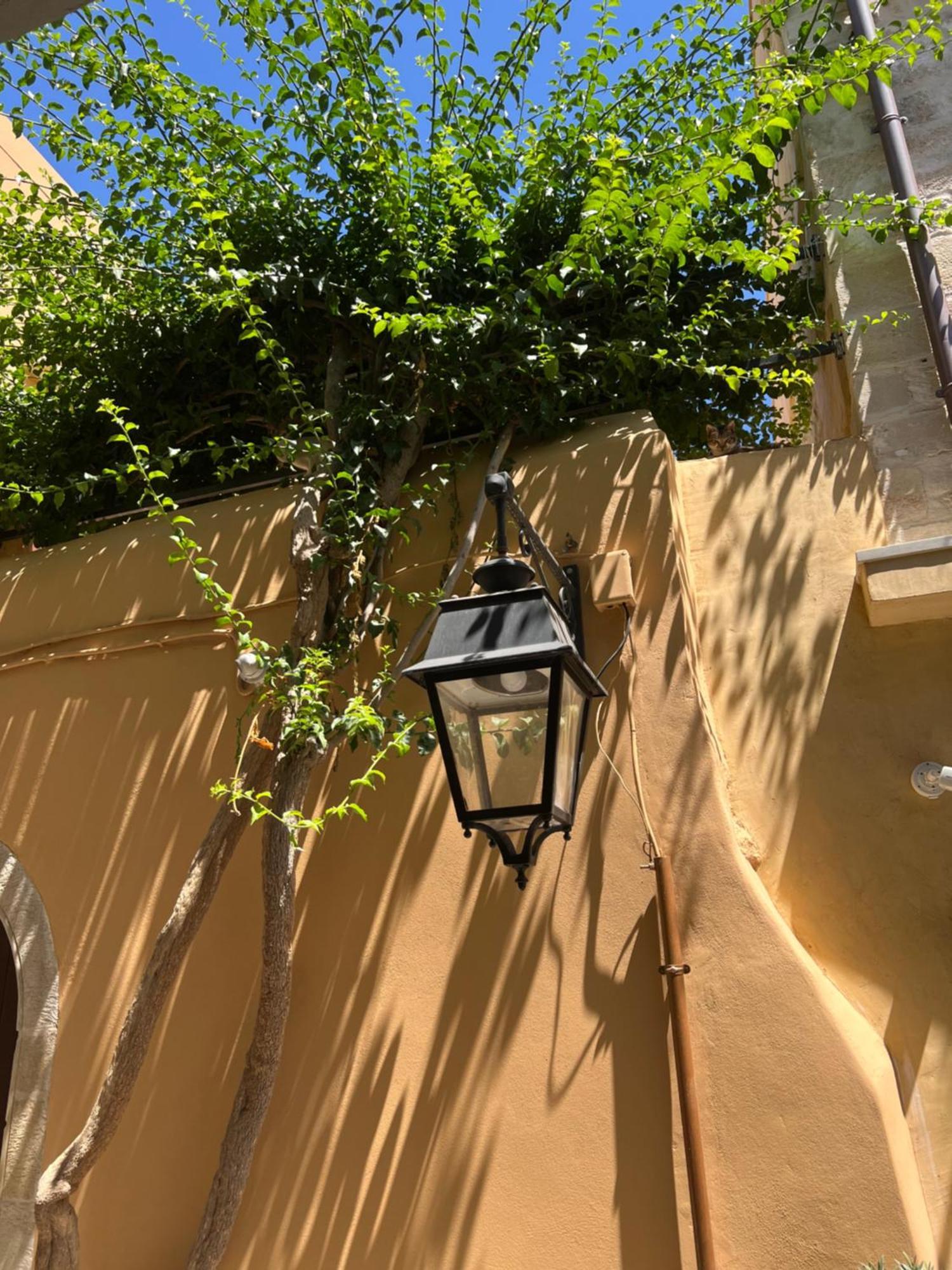 העיירה רתימנו Asikiko Suites מראה חיצוני תמונה